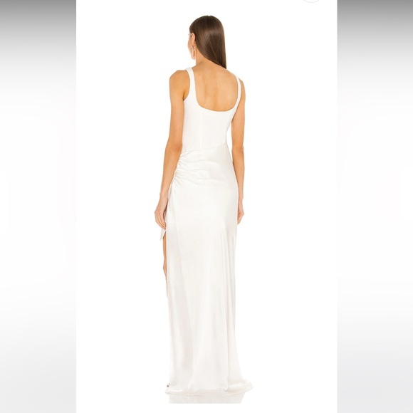 Cinq a Sept Marian Gown in White - Picture 3 of 11